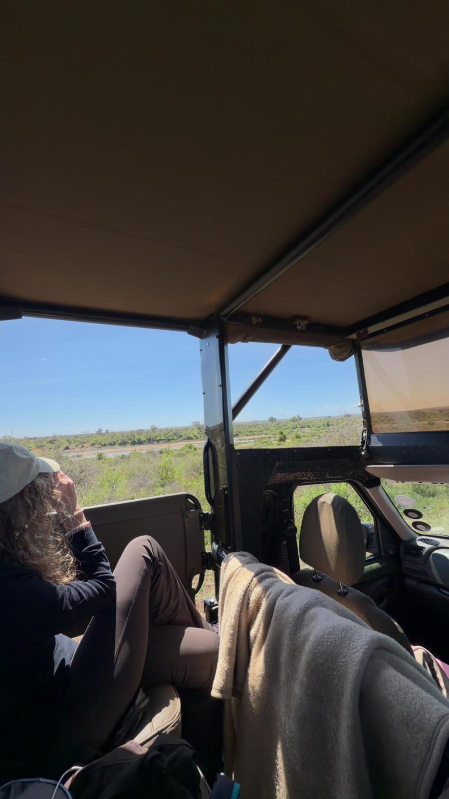 Unterwegs im Safari-Fahrzeug